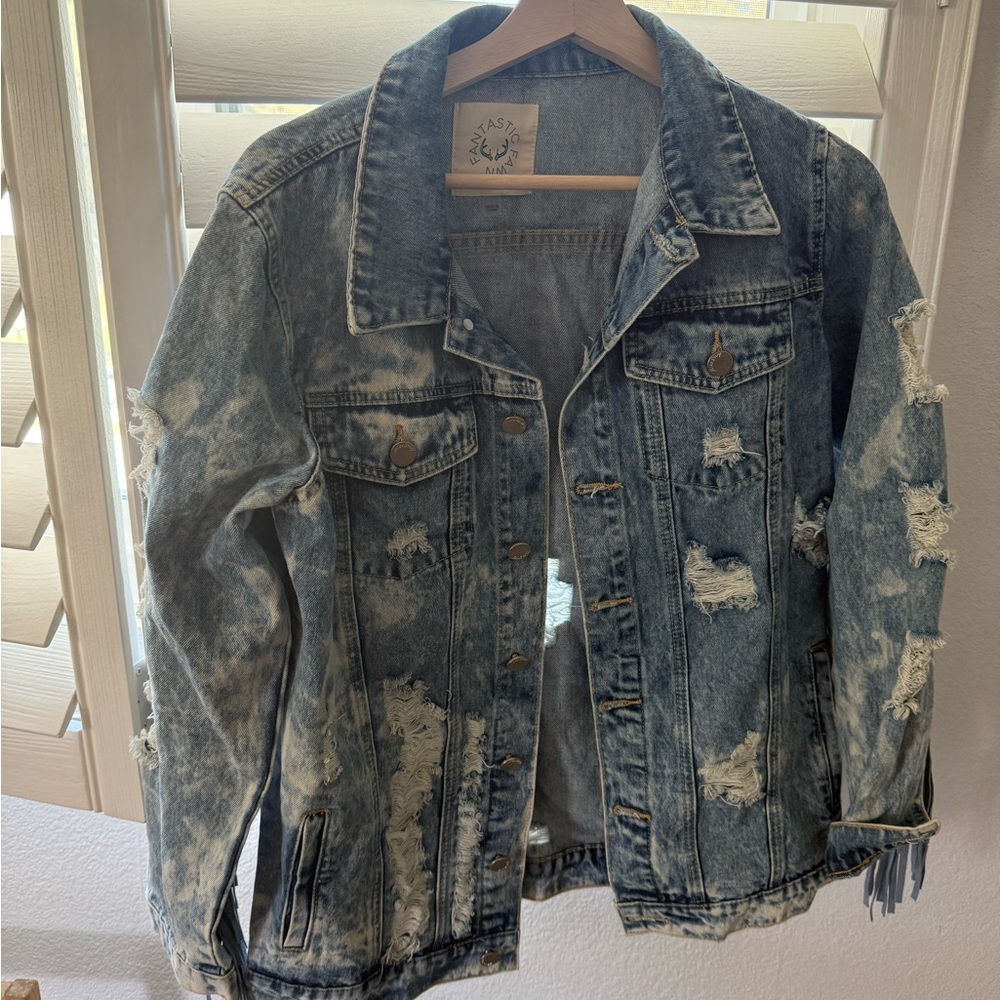 Fantastic Fawn Light Blue distressed Jean Jacket